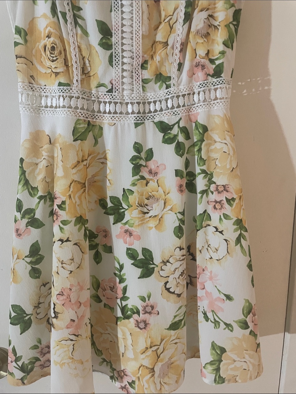 Disney Belle Yellow Rose Lace Fit & Flare Dress Women’s Small - Picture 10 of 11